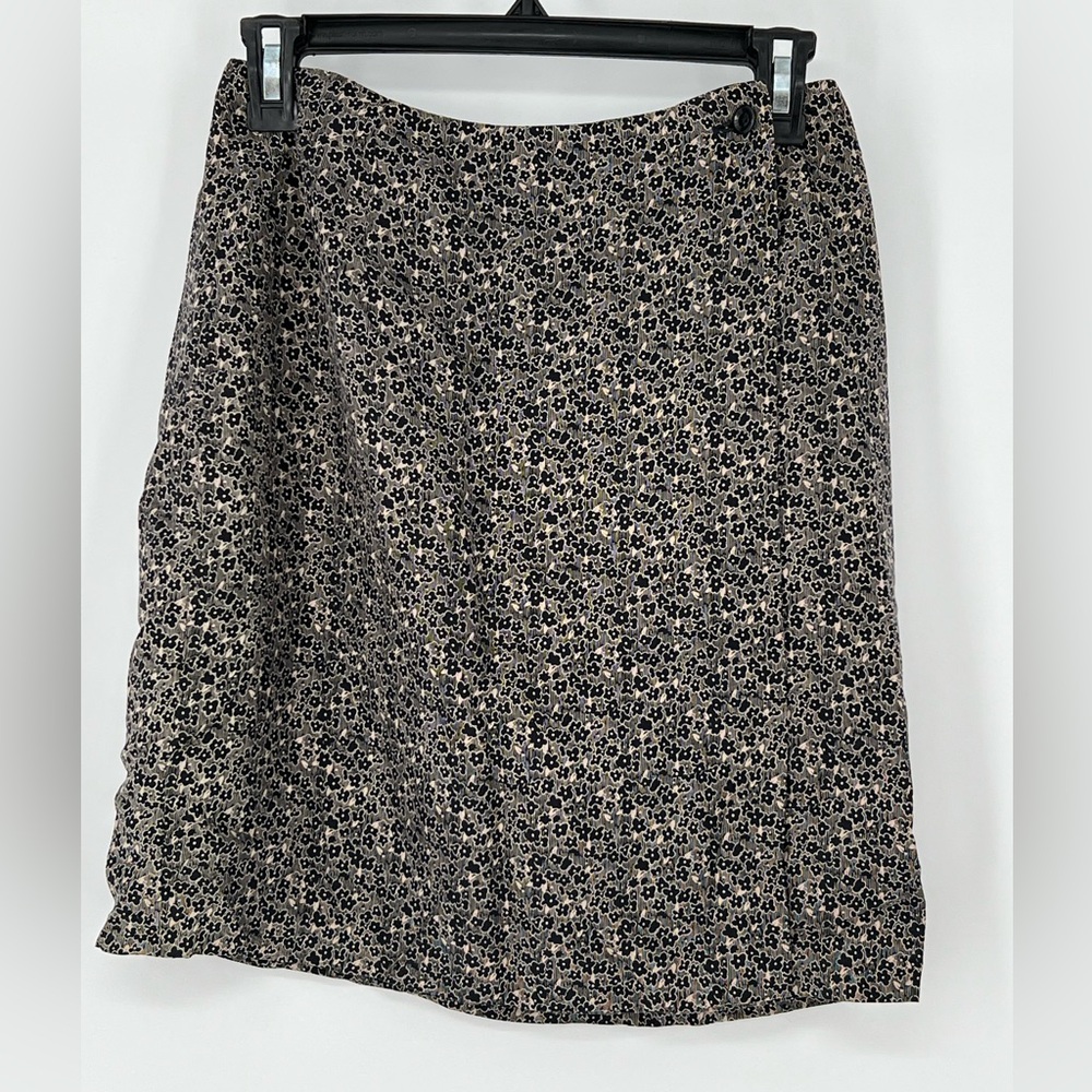 AST SILK MINI SKIRT TAN & BLACK TINY FLOWERS, 2 BUTTONS AT TOP FRONT, VERY SILKY